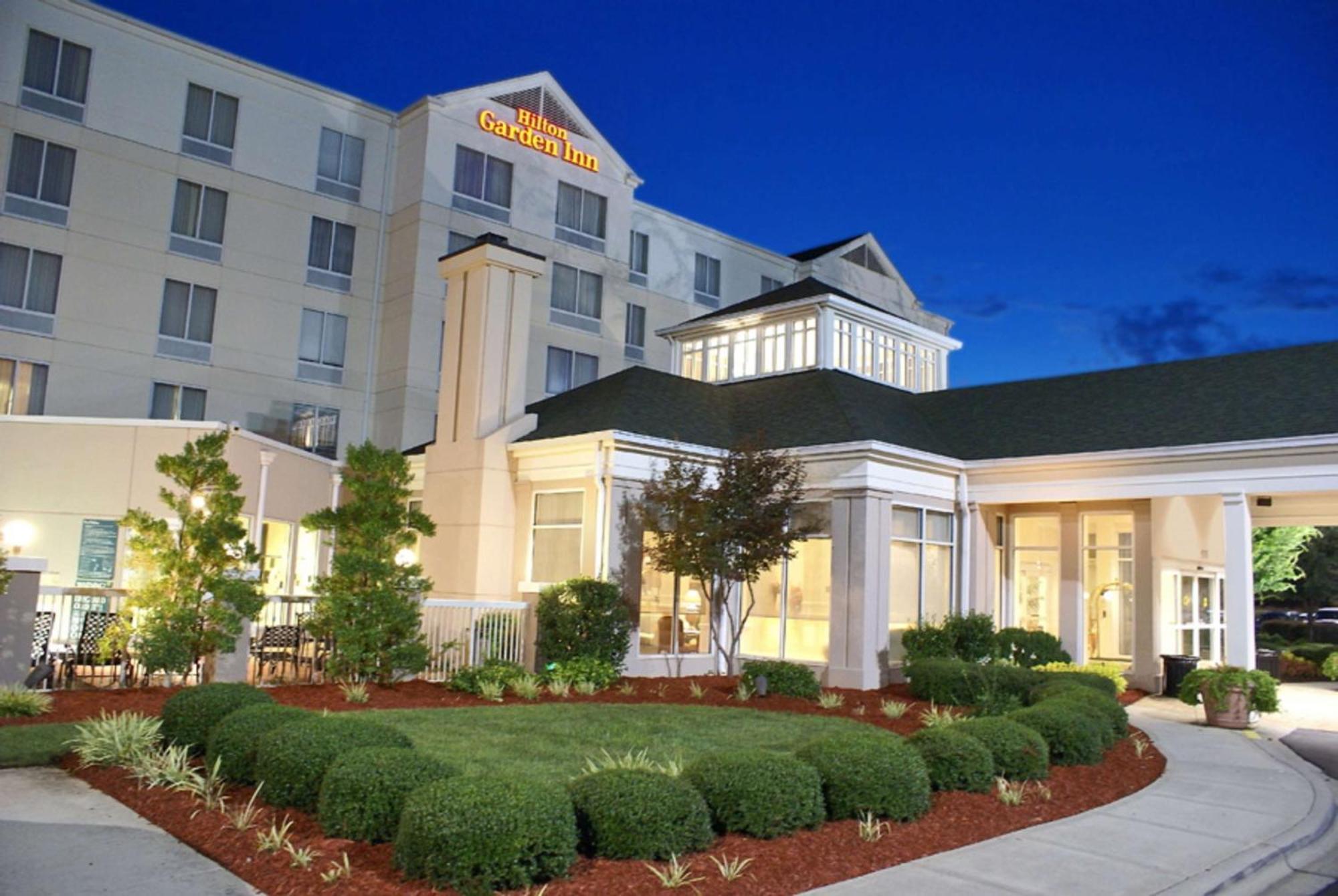 Hilton Garden Inn Charlotte North Exterior photo
